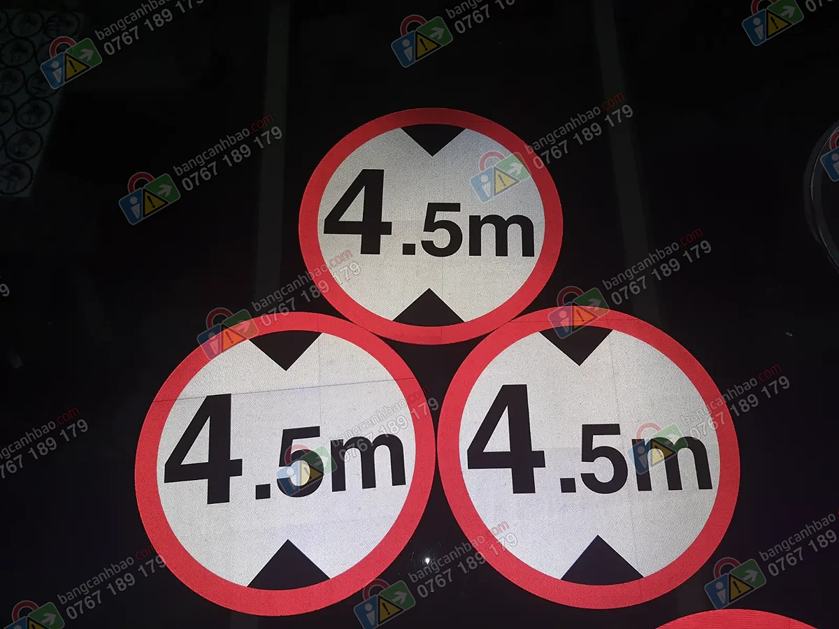 Công Ty Sản Xuất Biển Báo Giao Thông Giá Xưởng – Đúng Chuẩn, Bền Đẹp